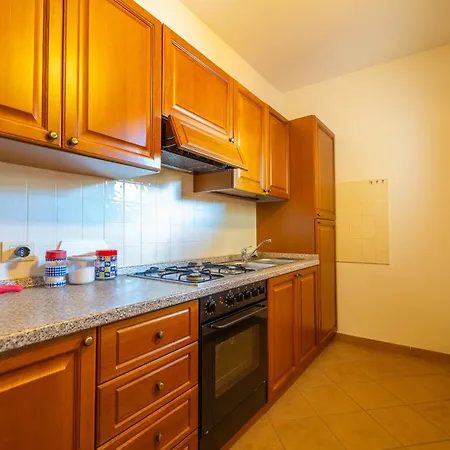 Brorent-residenza Del Golfo Διαμέρισμα *